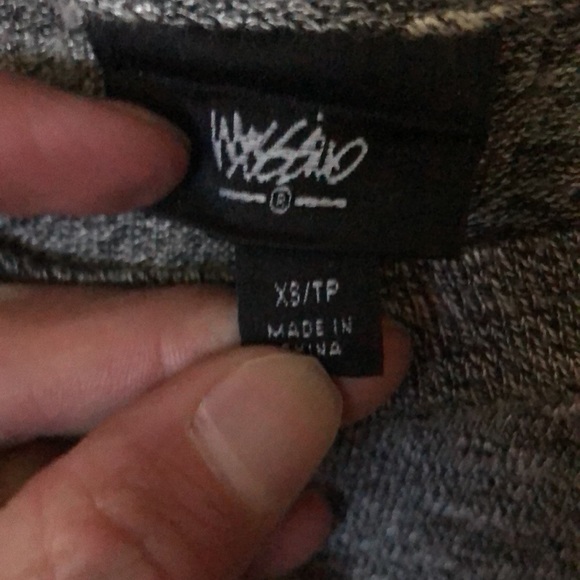 Massimo woman’s shirt, size XS, new/lit wear - Picture 3 of 4